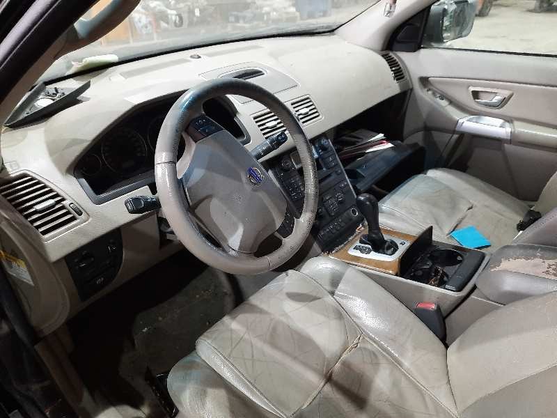 volvo xc90 del año 2003