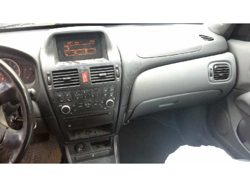 nissan almera (n16/e) del año 2003
