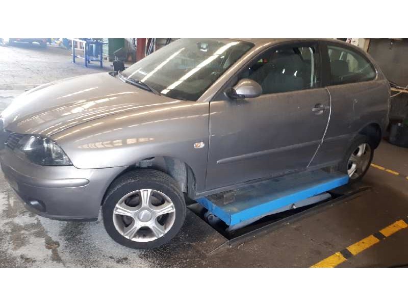 seat ibiza (6l1) del año 2005