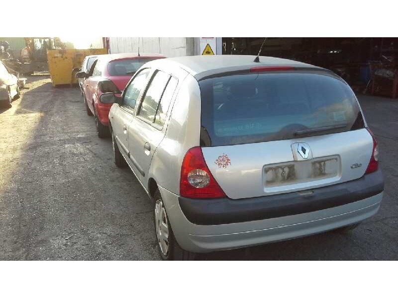 renault clio ii fase ii (b/cb0) del año 2001