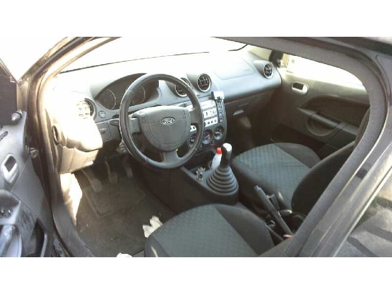 ford fiesta (cbk) del año 2005