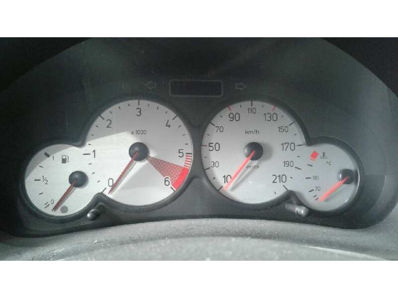 peugeot 206 berlina del año 2004