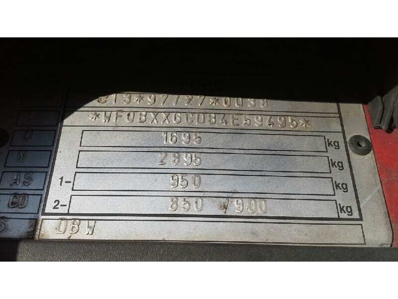 ford focus berlina (cak) del año 2004