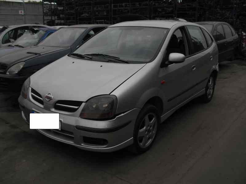 nissan almera tino (v10m) del año 2001