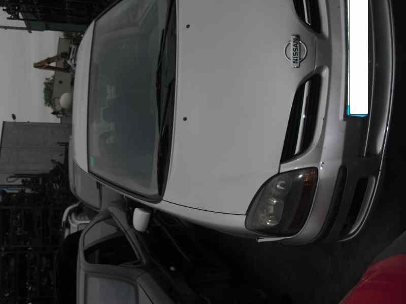 nissan almera tino (v10m) del año 2001