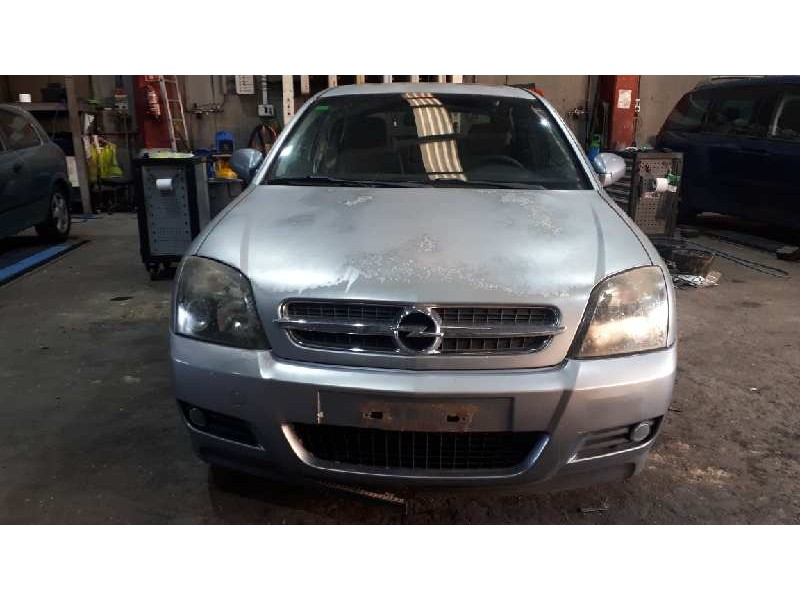 opel vectra c berlina del año 2005