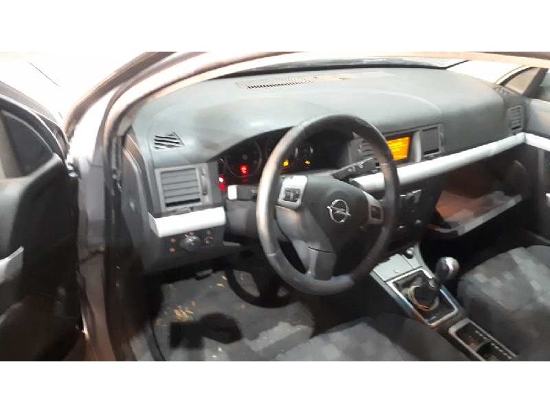 opel vectra c berlina del año 2005