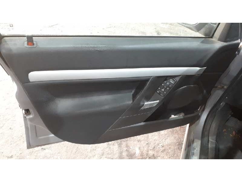 opel vectra c berlina del año 2005