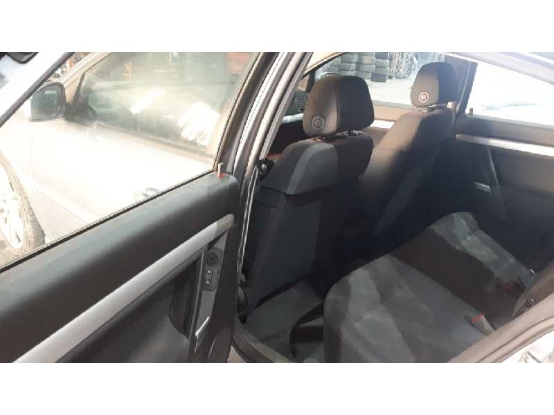 opel vectra c berlina del año 2005