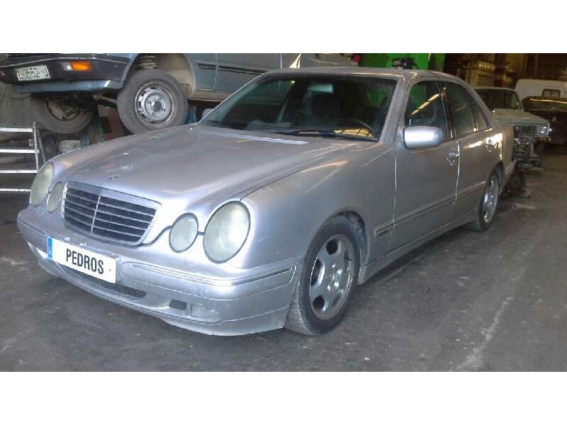 mercedes-benz clase e (w210) berlina diesel del año 2000