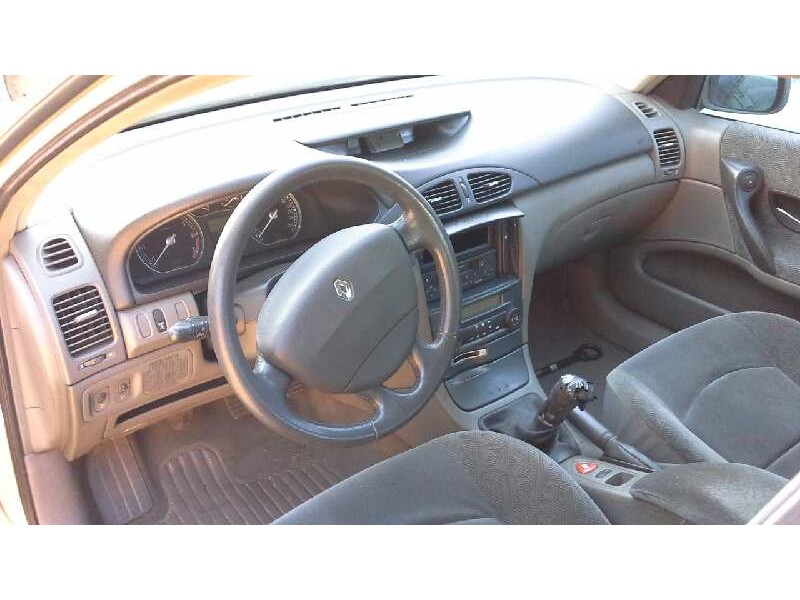 renault laguna ii (bg0) del año 2001