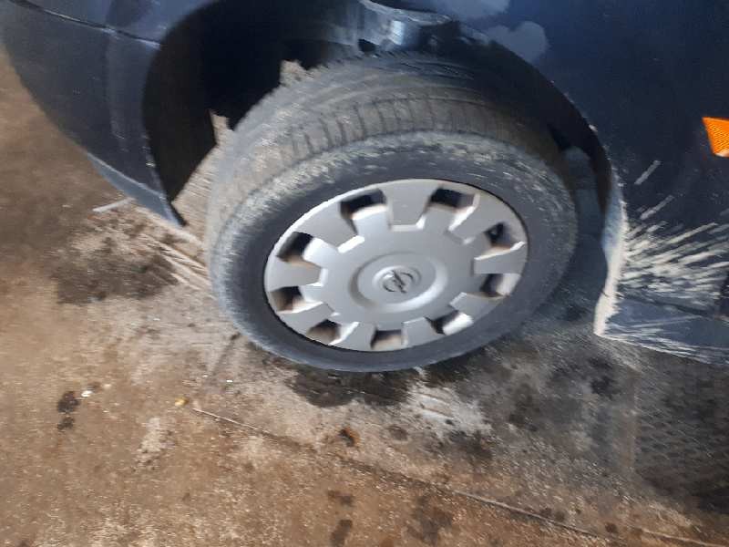 opel vectra c berlina del año 2003