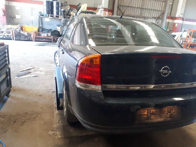 opel vectra c berlina del año 2003