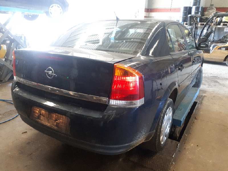 opel vectra c berlina del año 2003