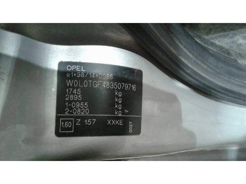 opel astra g berlina del año 2002