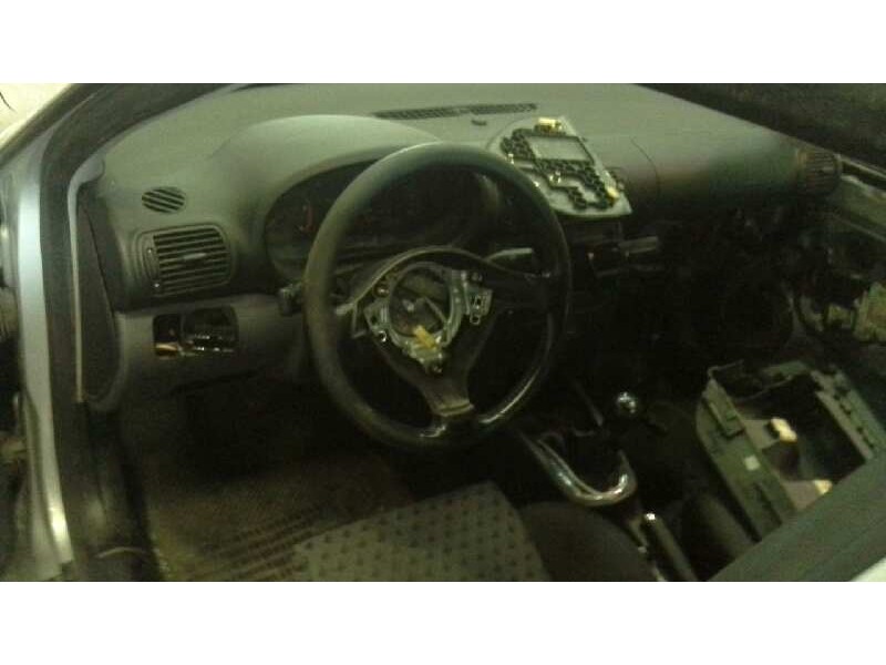 seat leon (1m1) del año 2000