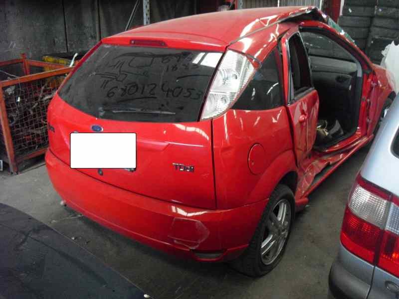 ford focus berlina (cak) del año 2001