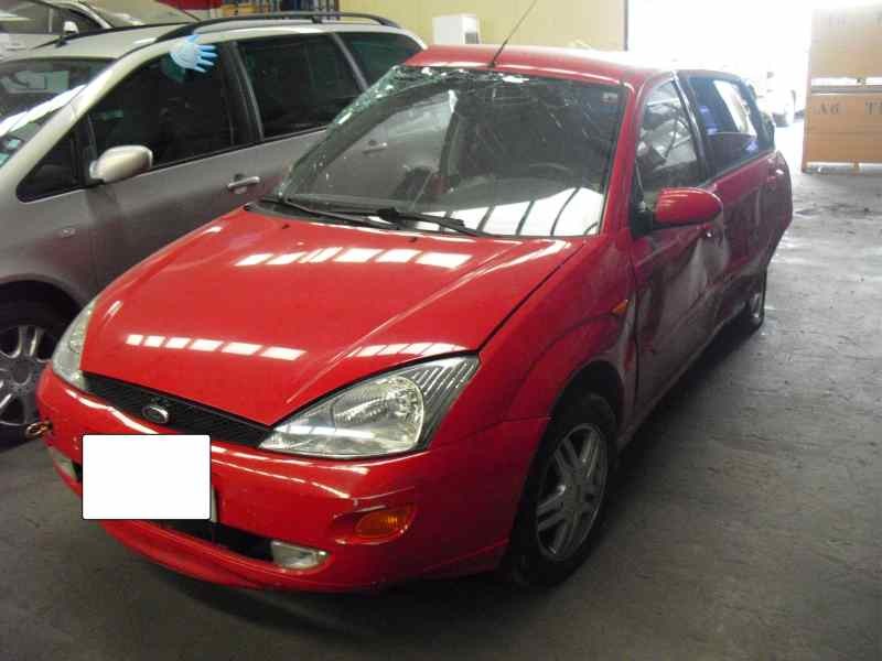 ford focus berlina (cak) del año 2001