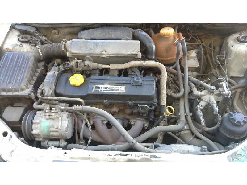 opel corsa b del año 1999