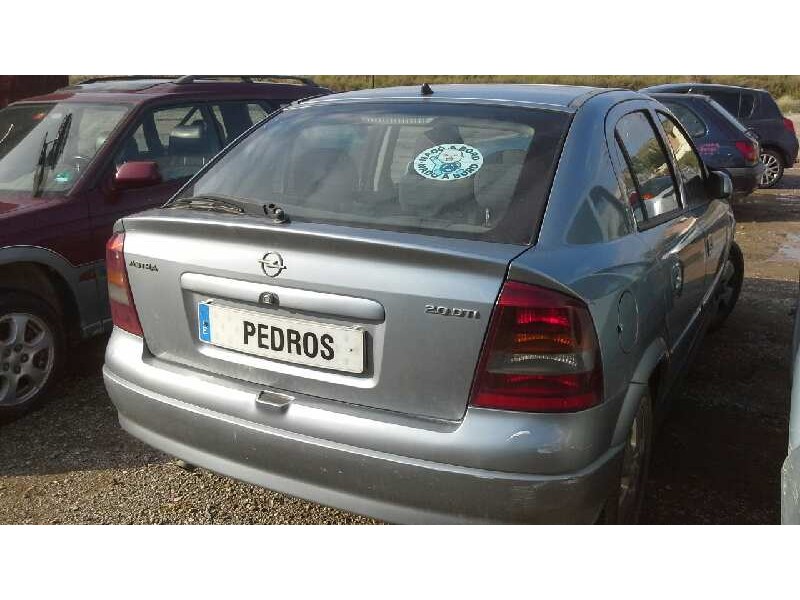 opel astra g berlina del año 2003