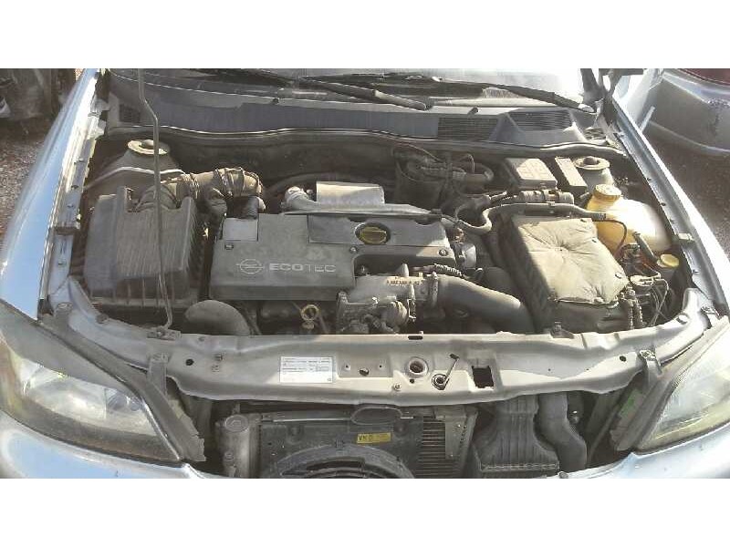 opel astra g berlina del año 2003