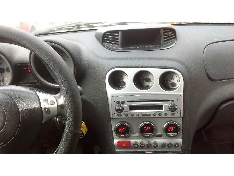 alfa romeo 156 del año 2004