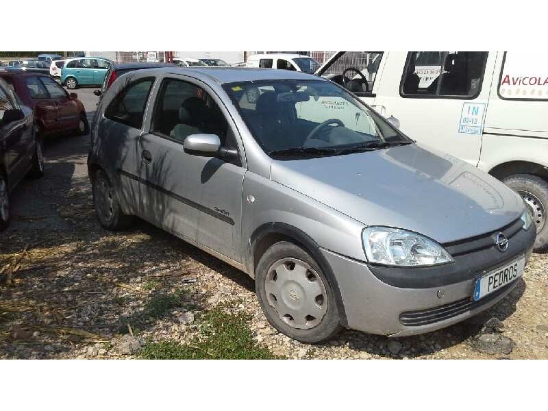 opel corsa c del año 2001