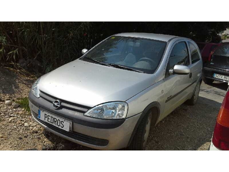 opel corsa c del año 2001