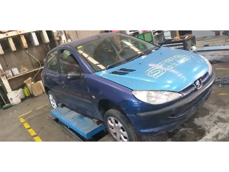 peugeot 206 berlina del año 2001