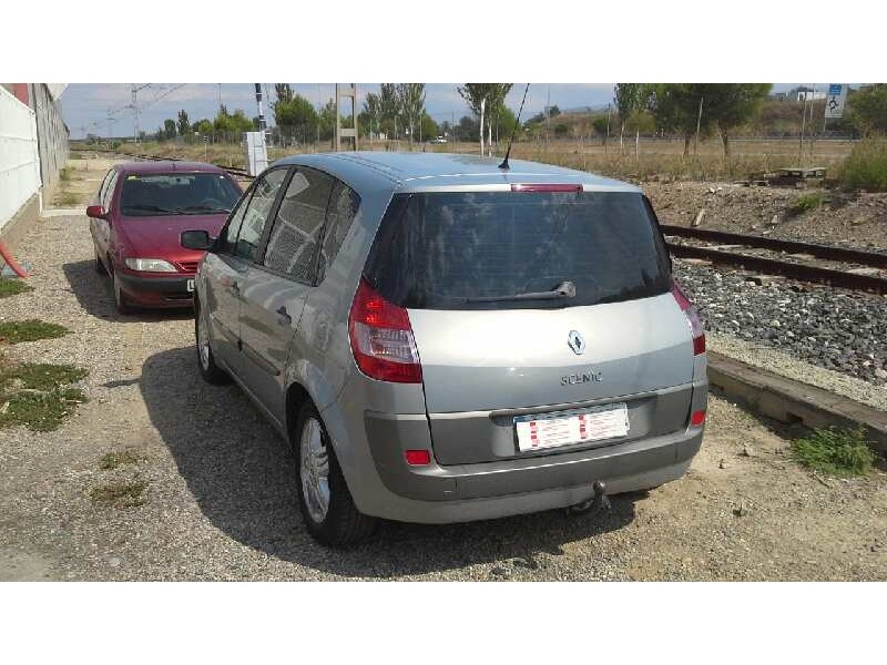 renault scenic ii del año 2003