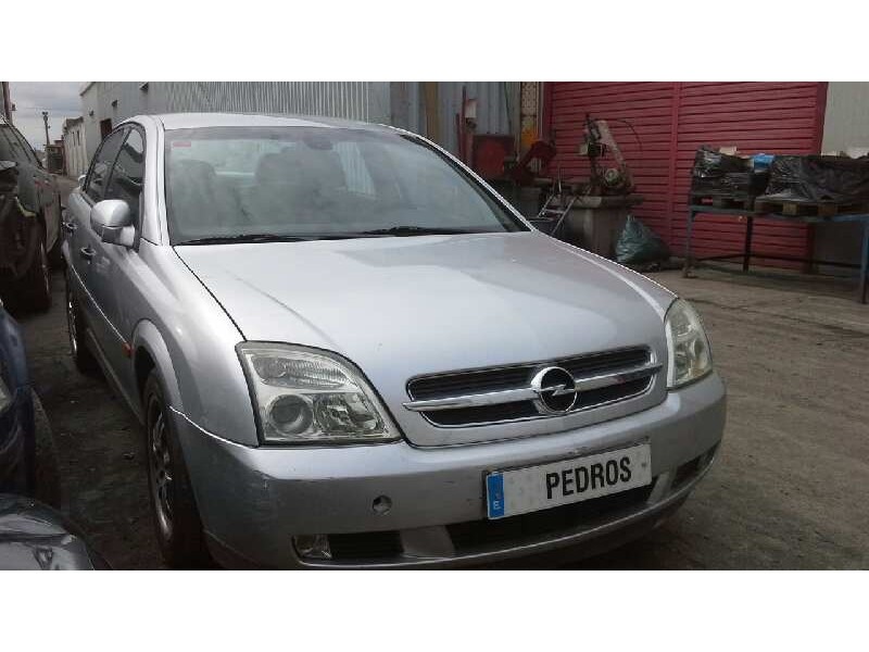 opel vectra c berlina del año 2002
