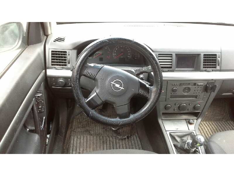 opel vectra c berlina del año 2002