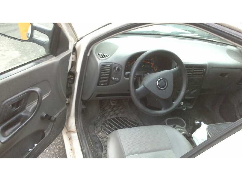 seat inca (6k9) del año 2001