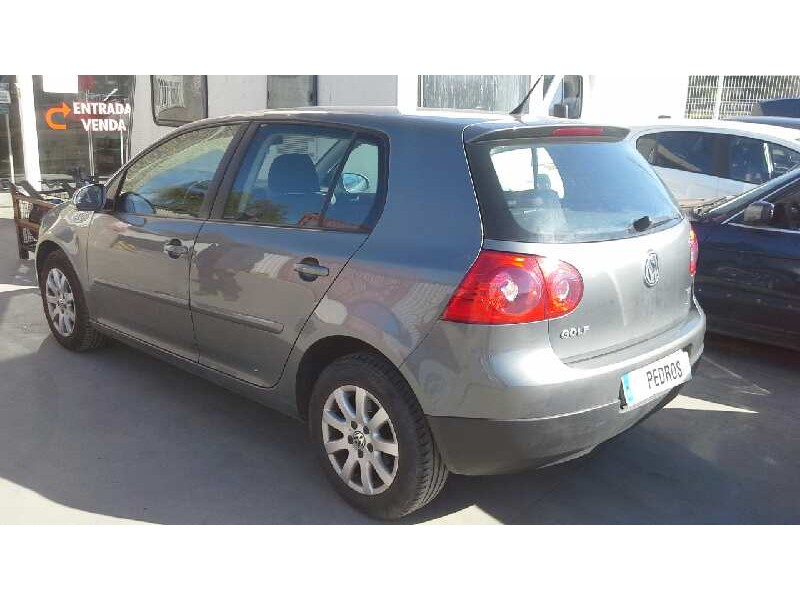 volkswagen golf v berlina (1k1) del año 2008