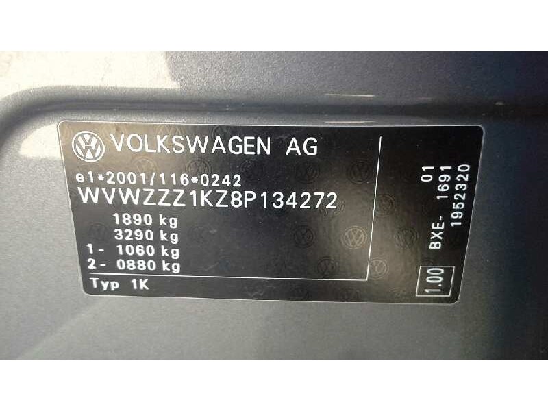 volkswagen golf v berlina (1k1) del año 2008