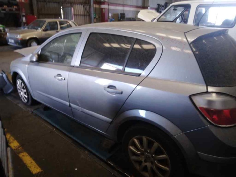 opel astra h berlina del año 2006