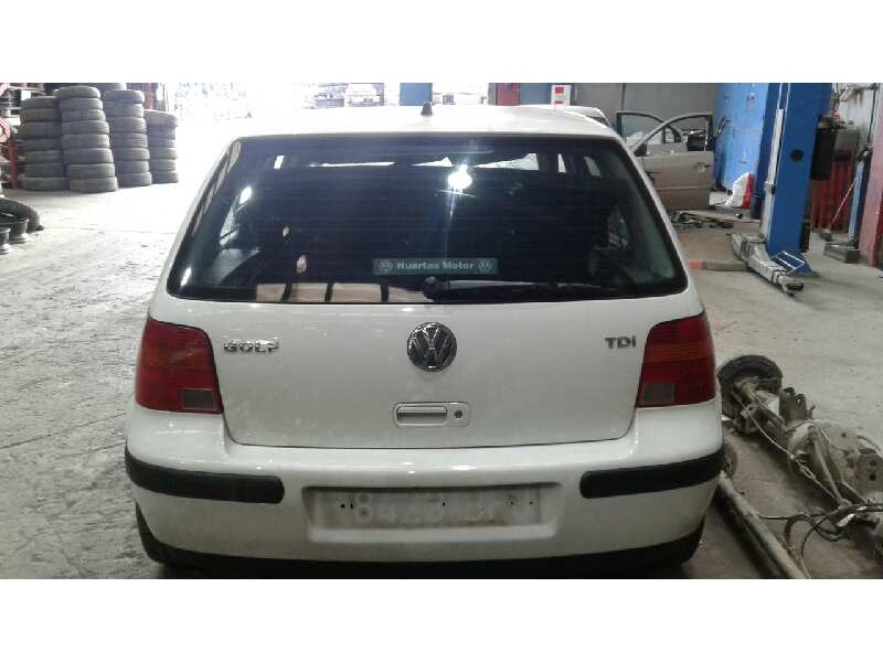 volkswagen golf iv berlina (1j1) del año 2001