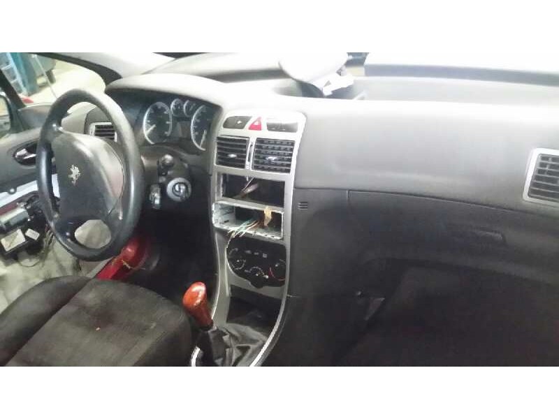 peugeot 307 (s1) del año 2001