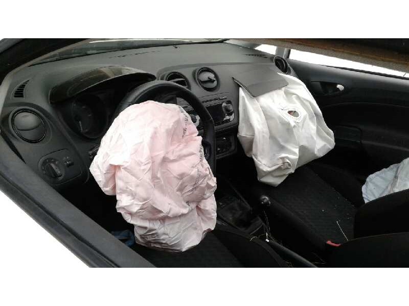 seat ibiza (6j5) del año 2010