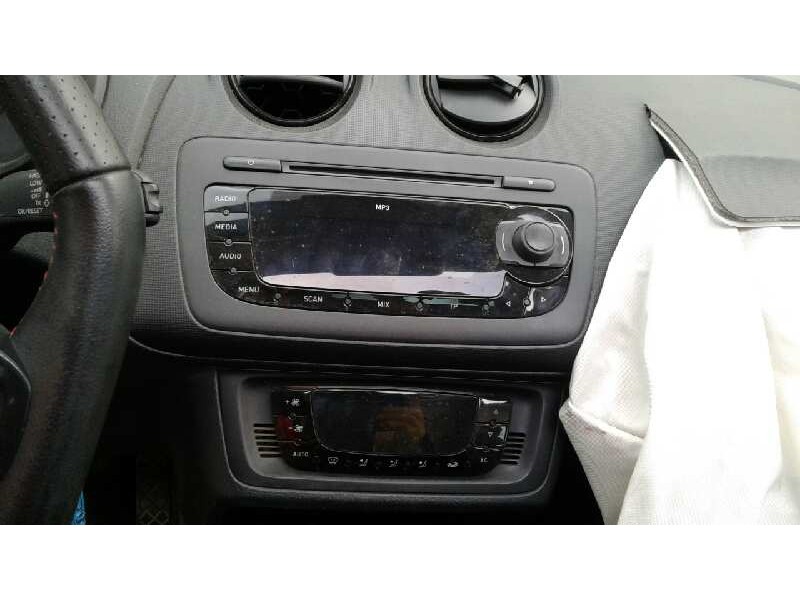 seat ibiza (6j5) del año 2010