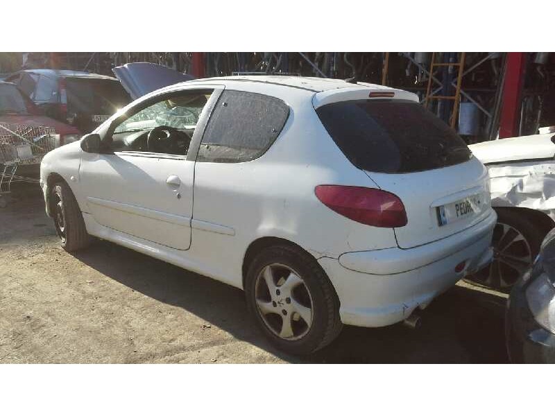 peugeot 206 berlina del año 2003