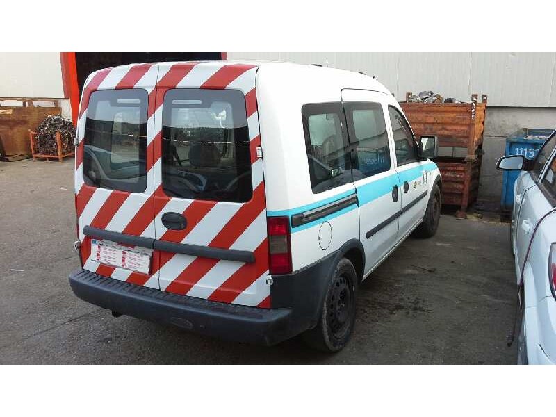 opel combo (corsa c) del año 2004