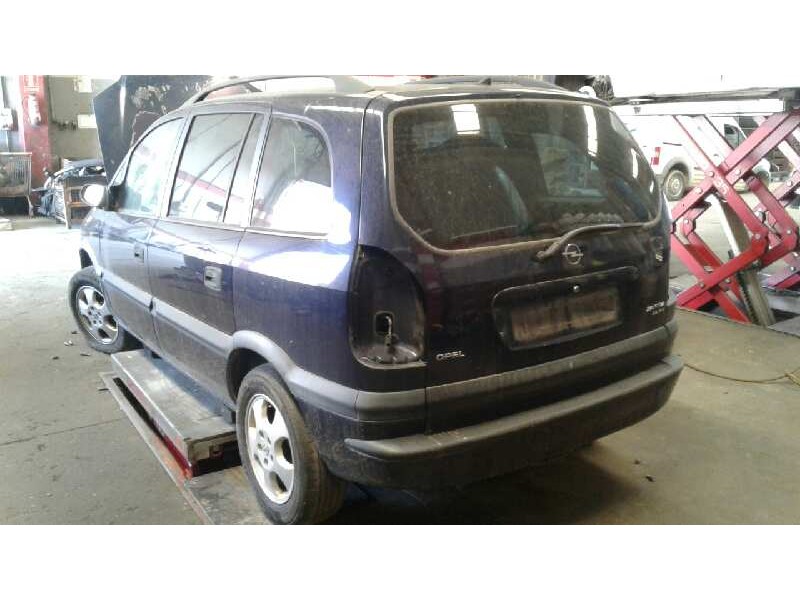 opel zafira a del año 2000