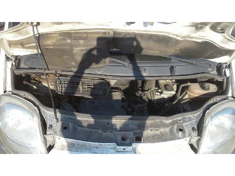 nissan primastar (x83) del año 2005