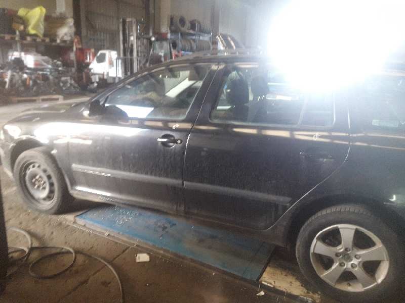 skoda octavia combi (1z5) del año 2006
