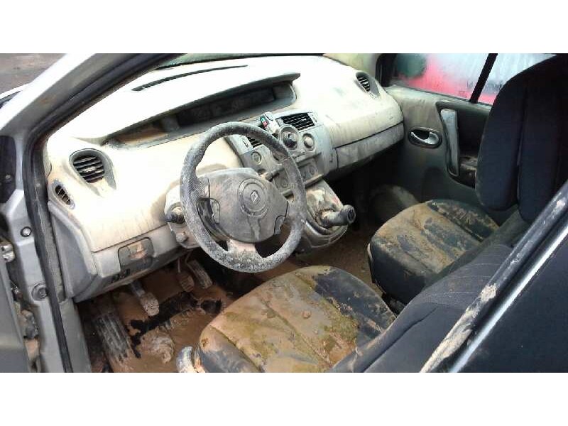 renault scenic ii del año 2005