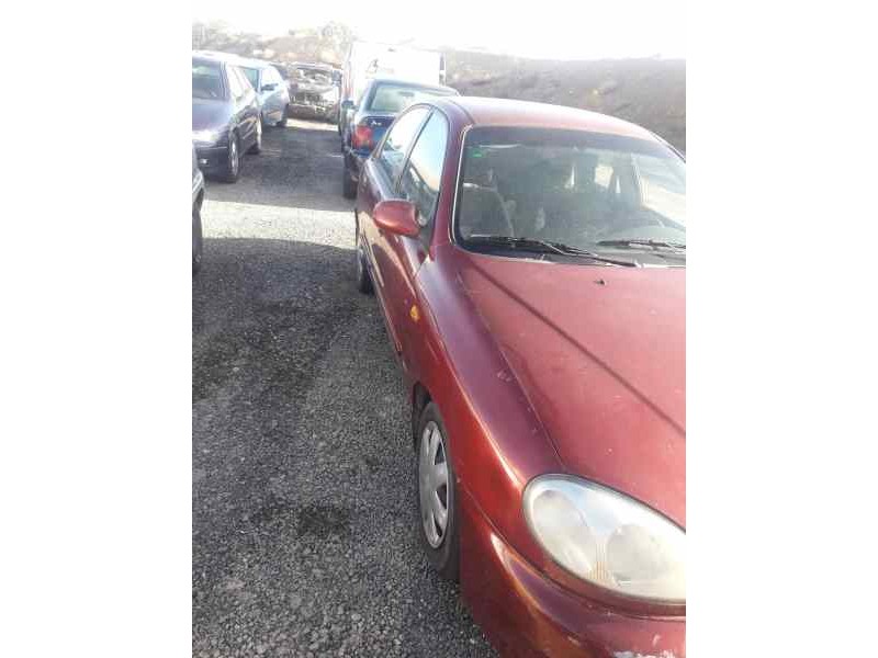 daewoo lanos del año 2001