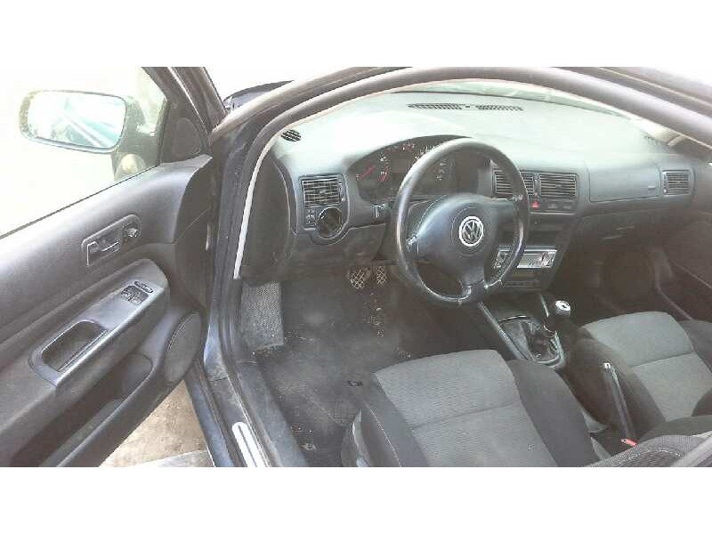 volkswagen golf iv berlina (1j1) del año 2001