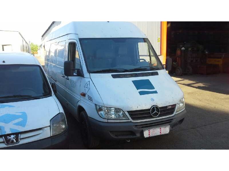 mercedes-benz sprinter 02.00  caja cerrada del año 2005
