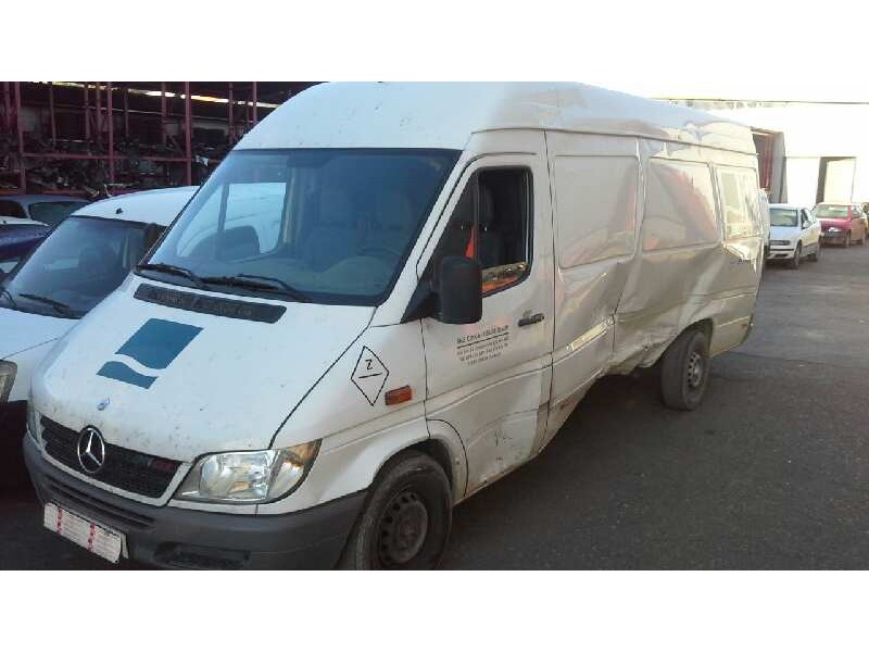 mercedes-benz sprinter 02.00  caja cerrada del año 2005